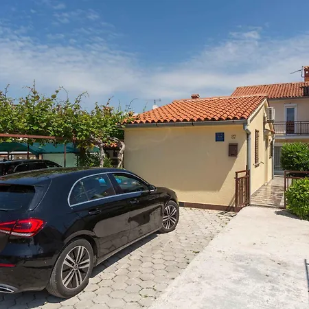 Feriehus In Porec/istrien 10330 Poreč