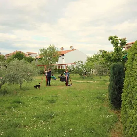 In Porec/istrien 10330 Holiday home
